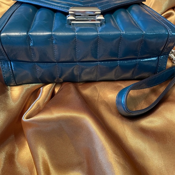 💙Gorgeous teal MK bag💙 - Picture 3 of 6